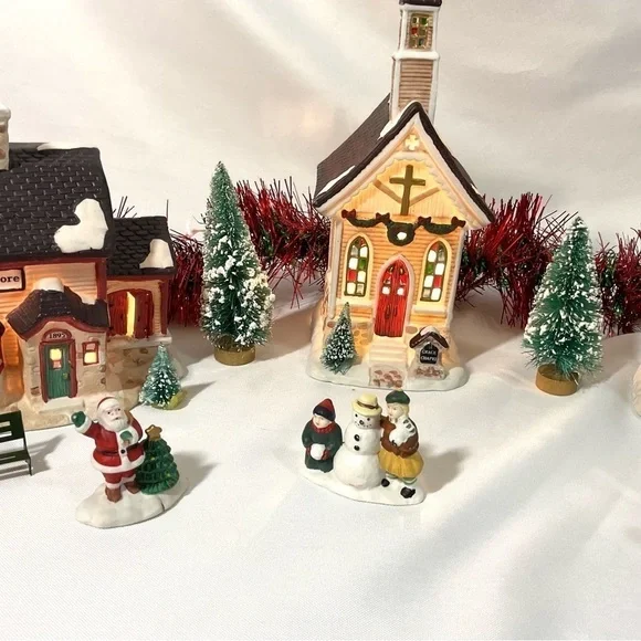 Vintage Christmas Lighted church store and house town set holiday decor - Picture 10 of 11